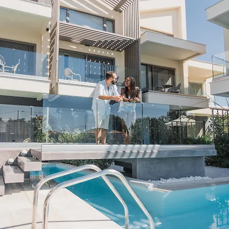 Serenity Aparthotel 4*