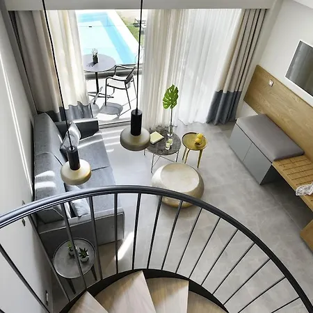 Serenity Aparthotel
