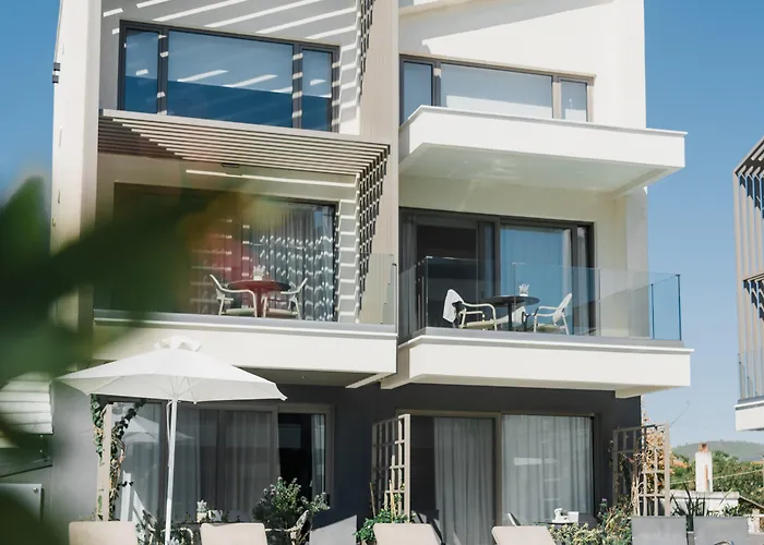 Serenity Aparthotel 4*