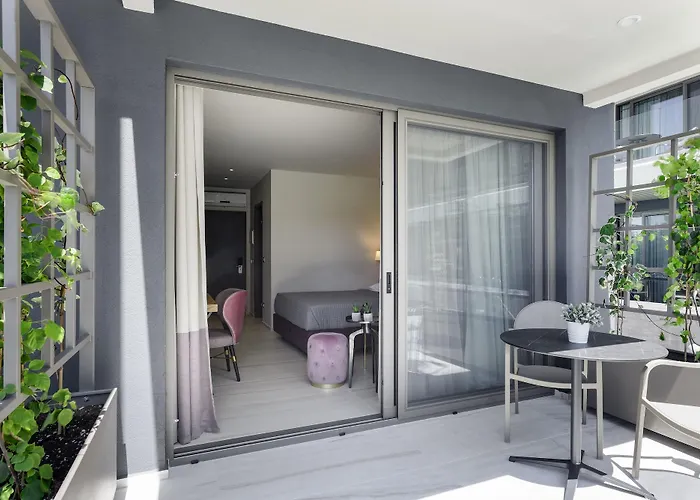 Apart Otel Serenity 4*