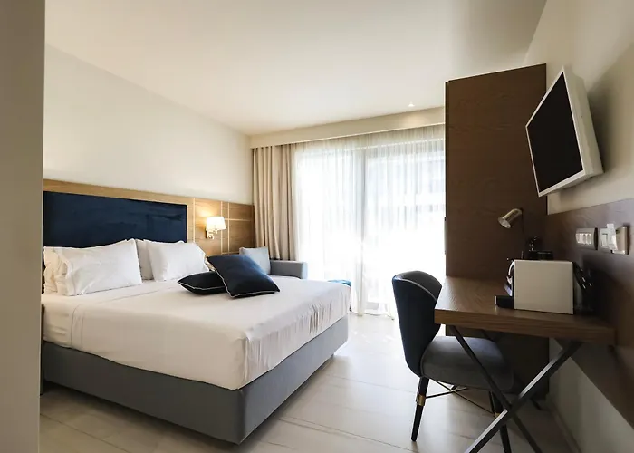 Serenity 4*